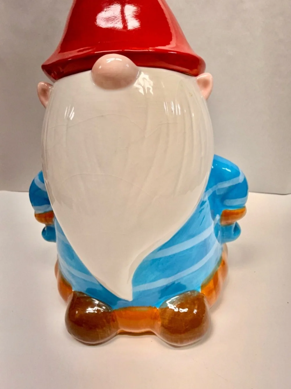 Holiday Time glossy ceramic